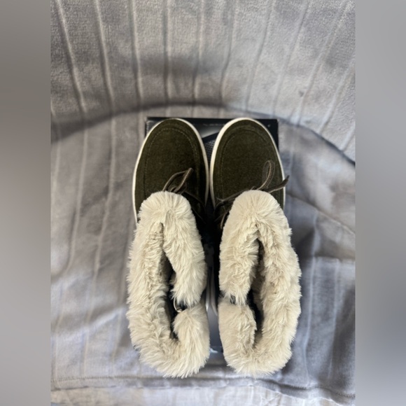 Romika Helsinki 01 Olive Faux Fur Boot Sneaker EU 37 US 6 to 6.5 - Picture 5 of 11